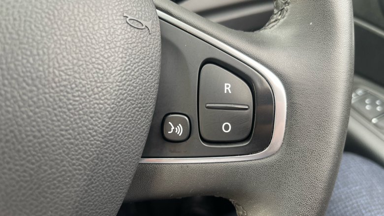 Renault Captur 1.5 dCi 90 Iconic 5dr EDC Diesel Hatchback